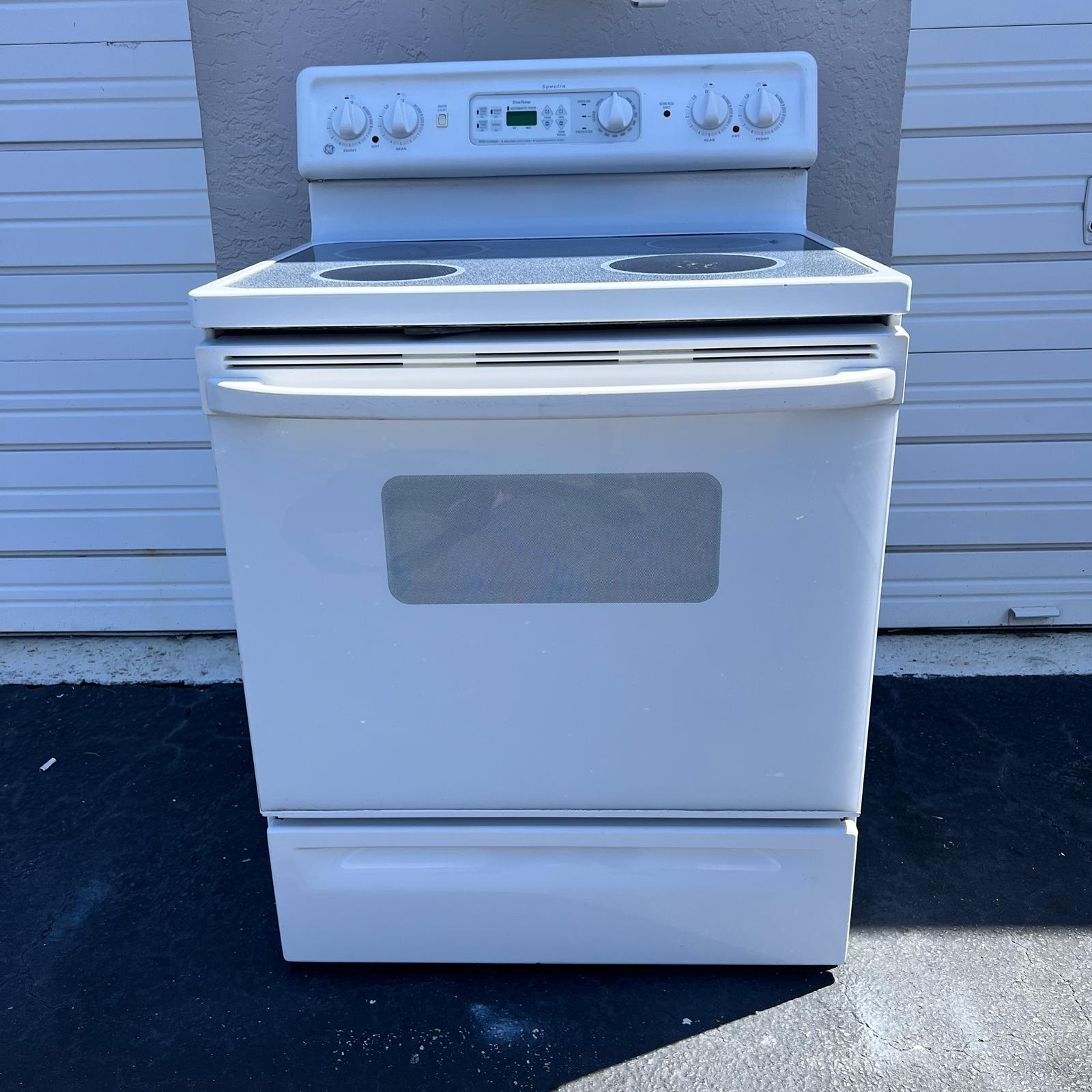 GE Spectra Electric Stove GE Spectra Electric Stove